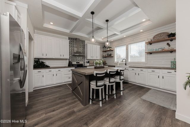 125 Lejeune Road, Cape Carteret, NC 28584