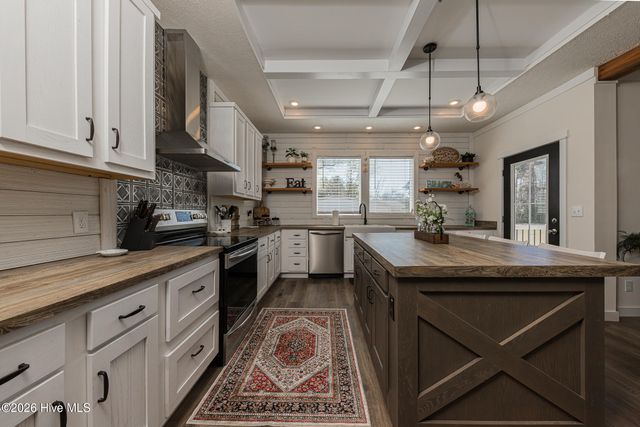 125 Lejeune Road, Cape Carteret, NC 28584