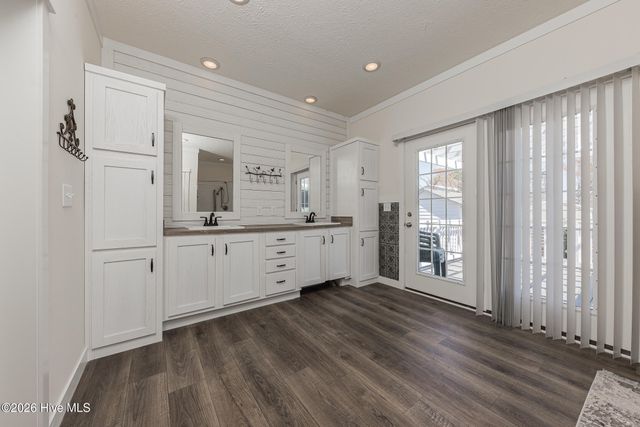 125 Lejeune Road, Cape Carteret, NC 28584