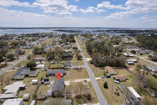 125 Lejeune Road, Cape Carteret, NC 28584