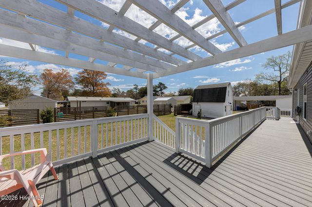 125 Lejeune Road, Cape Carteret, NC 28584