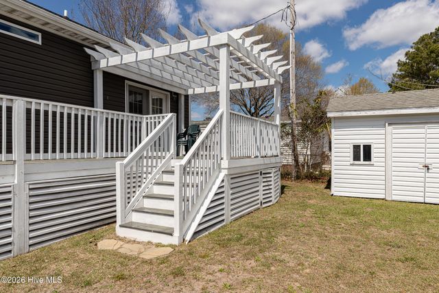 125 Lejeune Road, Cape Carteret, NC 28584