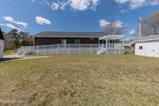 125 Lejeune Road, Cape Carteret, NC 28584