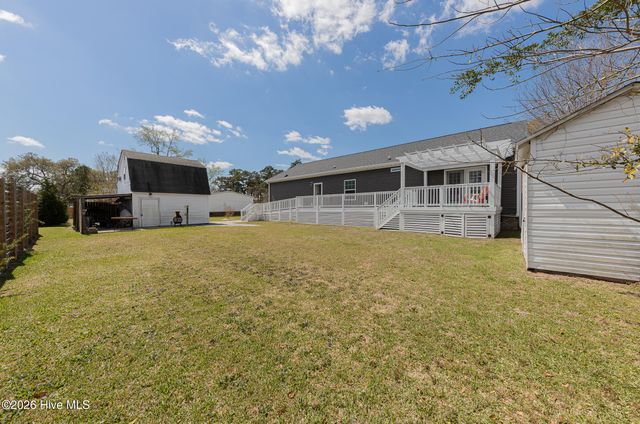 125 Lejeune Road, Cape Carteret, NC 28584