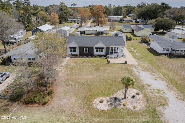 125 Lejeune Road, Cape Carteret, NC 28584