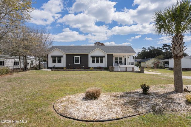 125 Lejeune Road, Cape Carteret, NC 28584