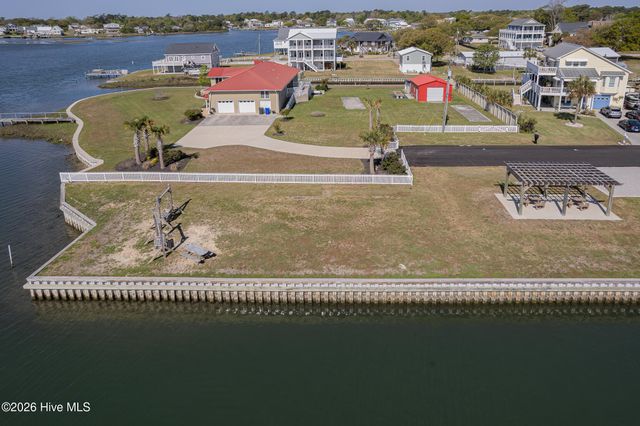 125 Lejeune Road, Cape Carteret, NC 28584