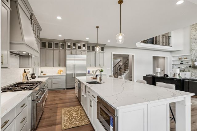 304 Azalea Ln., Marshall, PA 15005