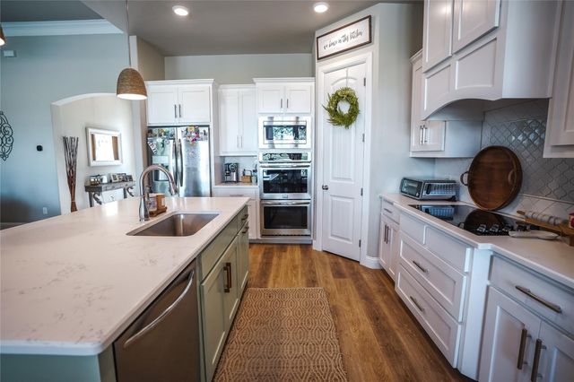 1945 County Road 1111, Decatur, TX 76234