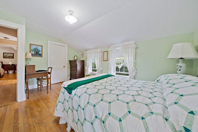 627 S Franklin St, Holbrook, MA 02343