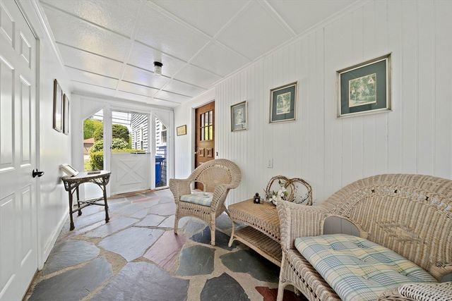 627 S Franklin St, Holbrook, MA 02343
