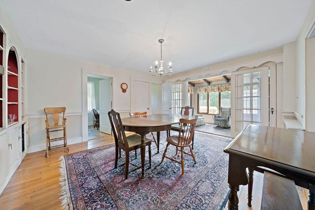 627 S Franklin St, Holbrook, MA 02343