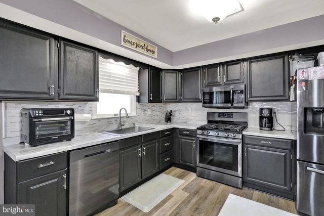 1773 ACORN DR, Reading, PA 19608