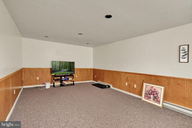 1773 ACORN DR, Reading, PA 19608