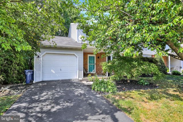 1773 ACORN DR, Reading, PA 19608