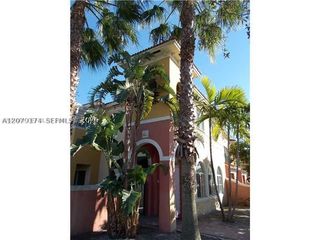3632 NW 30th Ct 10F, Lauderdale Lakes, FL 33311