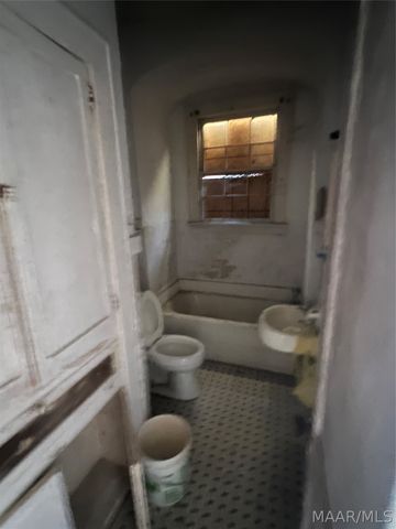 426 Earl Place, Montgomery, AL 36104