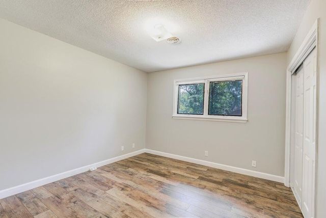 2400 RIDGEFIELD RD, Columbia, MO 65203