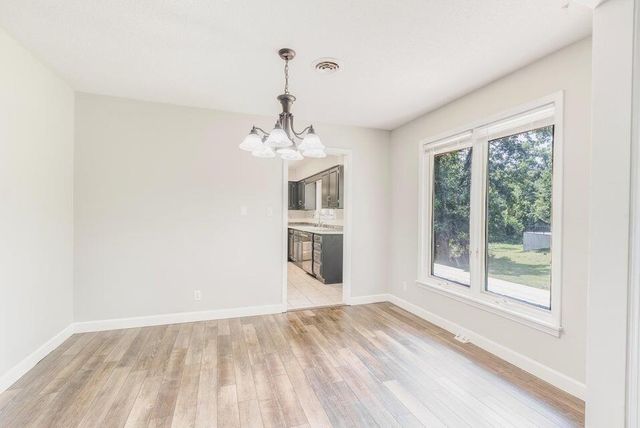 2400 RIDGEFIELD RD, Columbia, MO 65203