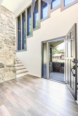 2400 RIDGEFIELD RD, Columbia, MO 65203