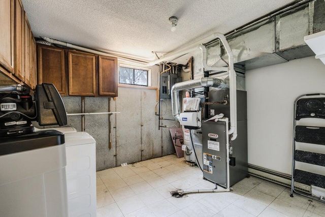 2400 RIDGEFIELD RD, Columbia, MO 65203