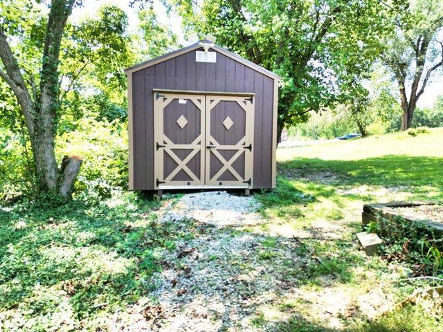 2400 RIDGEFIELD RD, Columbia, MO 65203