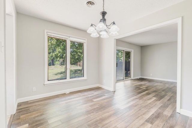 2400 RIDGEFIELD RD, Columbia, MO 65203