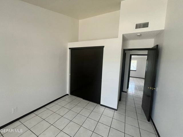 7772 IROQUOIS Drive, El Paso, TX 79912