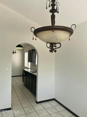 7772 IROQUOIS Drive, El Paso, TX 79912