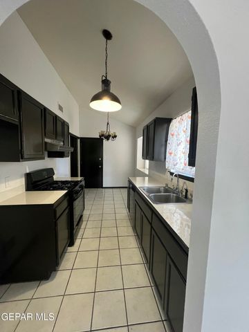7772 IROQUOIS Drive, El Paso, TX 79912