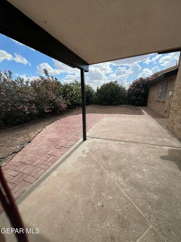 7772 IROQUOIS Drive, El Paso, TX 79912