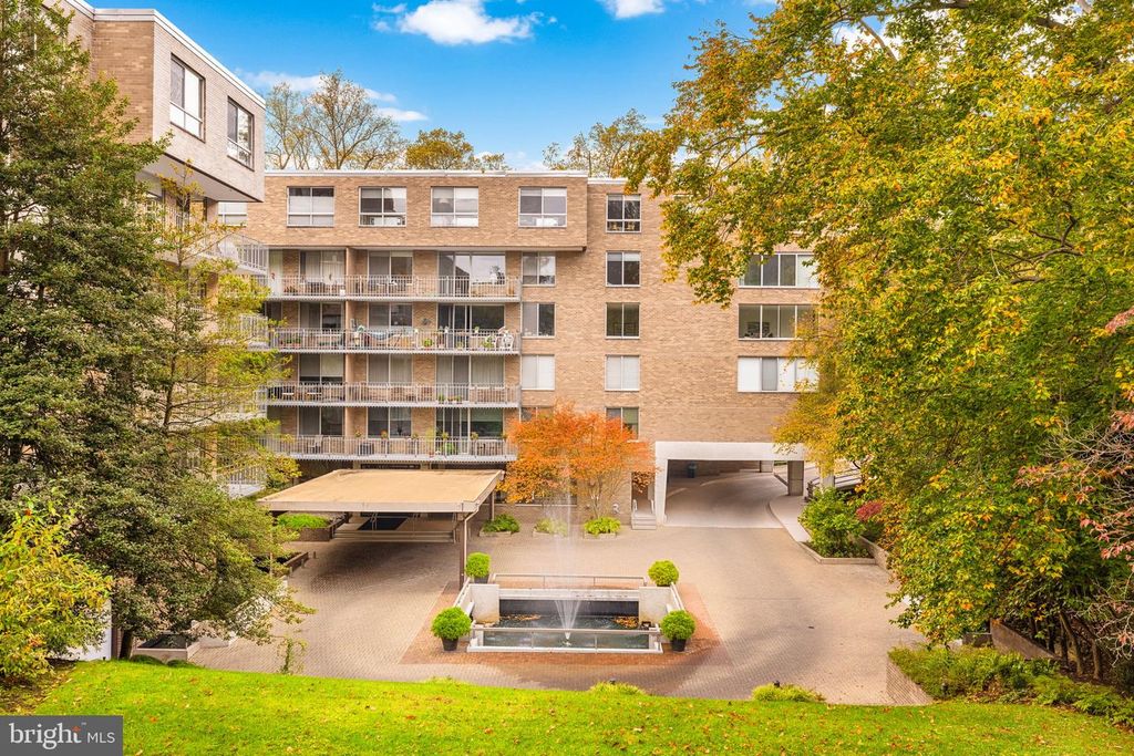 4100 CATHEDRAL AVE NW #712, Washington, DC 20016