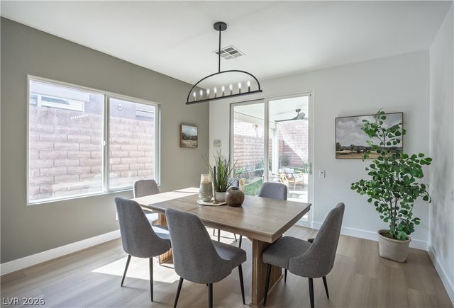 10982 Village Ridge Lane, Las Vegas, NV 89135