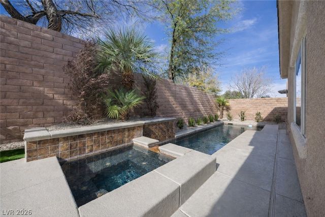 10982 Village Ridge Lane, Las Vegas, NV 89135