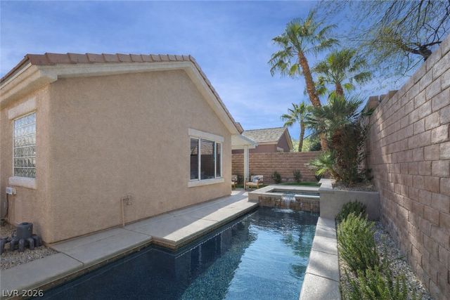 10982 Village Ridge Lane, Las Vegas, NV 89135