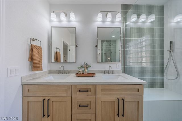 10982 Village Ridge Lane, Las Vegas, NV 89135