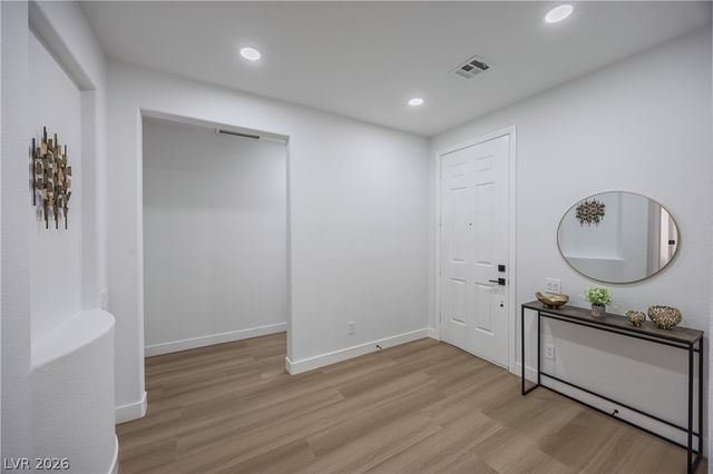 10982 Village Ridge Lane, Las Vegas, NV 89135