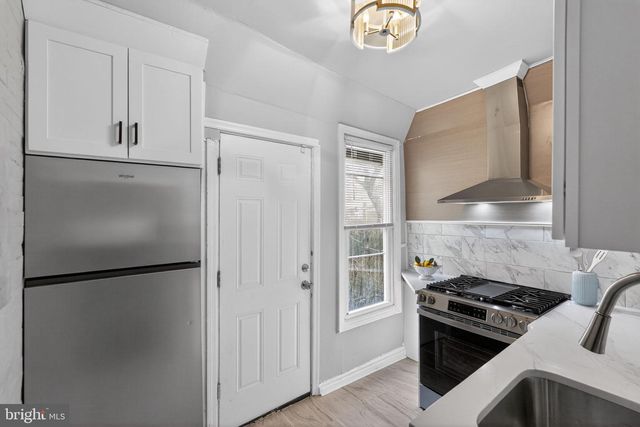 5517 BLOYD ST, Philadelphia, PA 19138