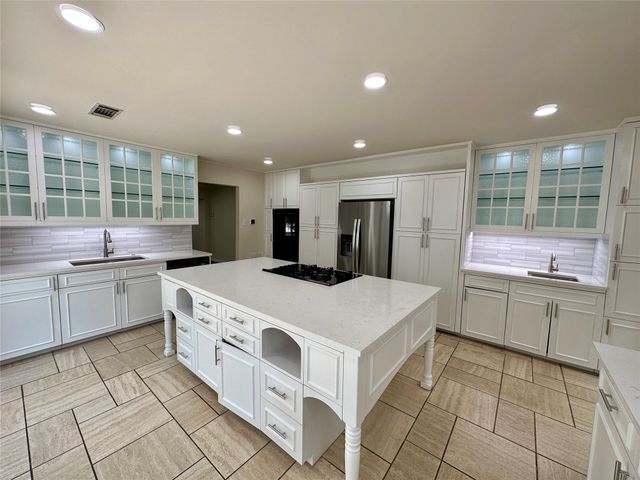 3848 Shorecrest Drive, Dallas, TX 75209