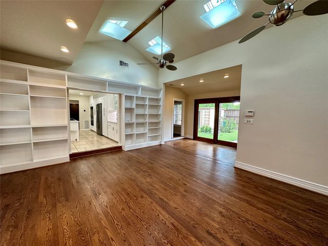 3848 Shorecrest Drive, Dallas, TX 75209