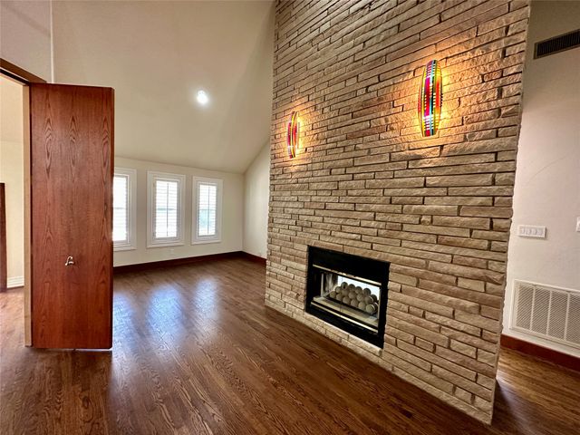 3848 Shorecrest Drive, Dallas, TX 75209