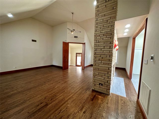 3848 Shorecrest Drive, Dallas, TX 75209