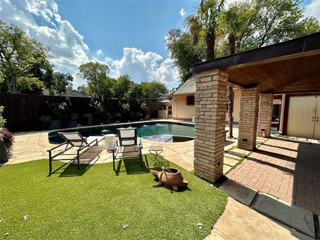 3848 Shorecrest Drive, Dallas, TX 75209