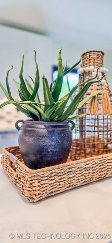 64 Reagan Drive, Eufaula, OK 74432