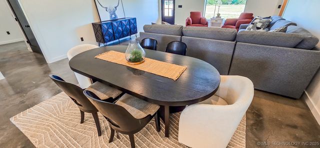 64 Reagan Drive, Eufaula, OK 74432