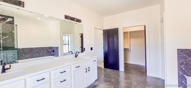 64 Reagan Drive, Eufaula, OK 74432