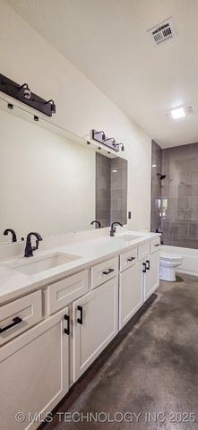 64 Reagan Drive, Eufaula, OK 74432