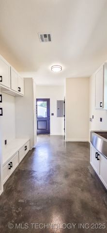 64 Reagan Drive, Eufaula, OK 74432