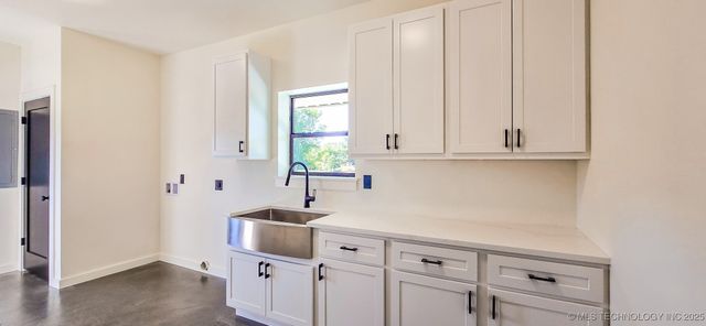 64 Reagan Drive, Eufaula, OK 74432