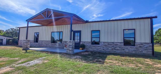 64 Reagan Drive, Eufaula, OK 74432